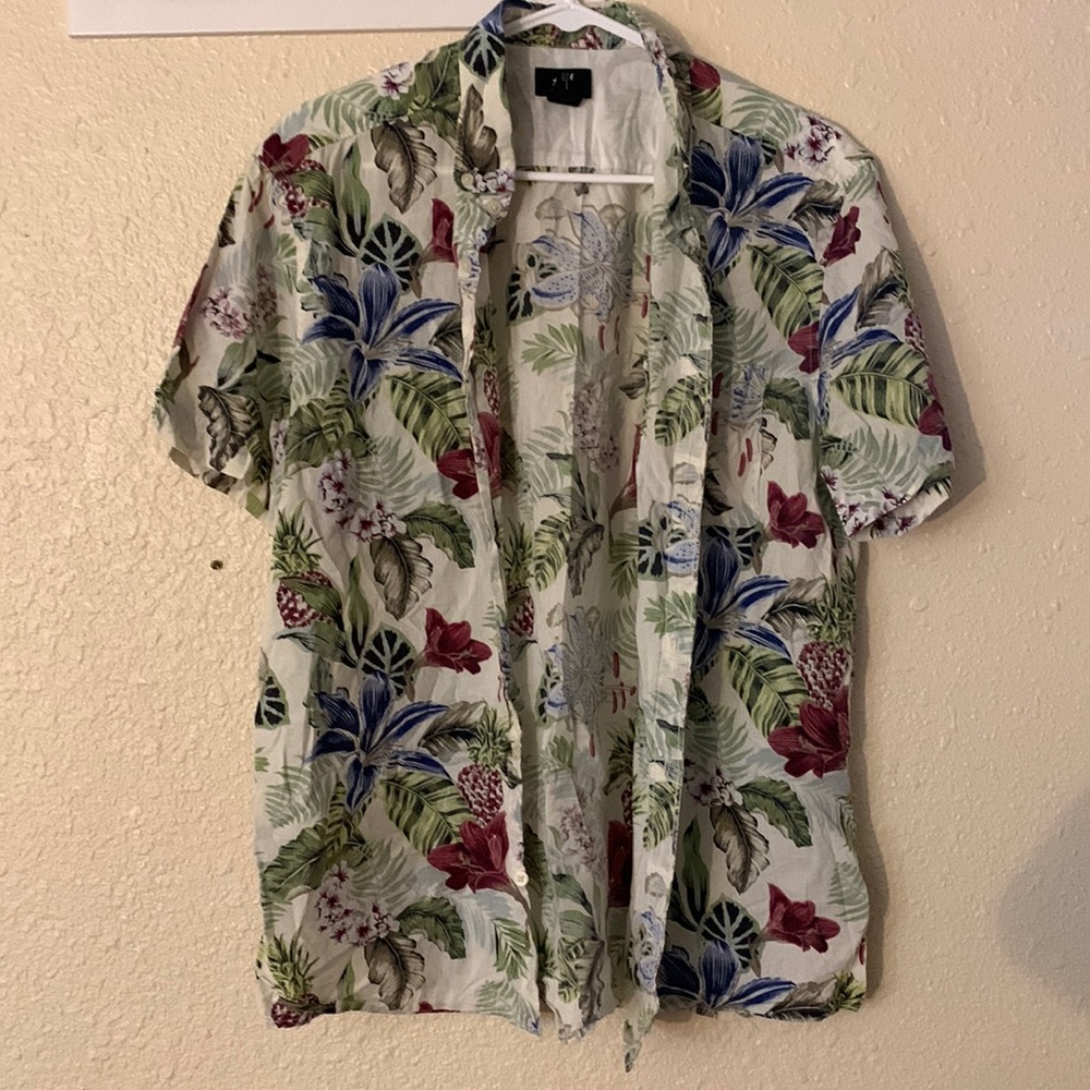 H&M floral short sleeved shirt